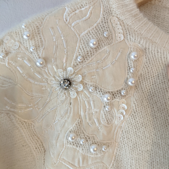 Vintage Neiman Marcus Silk Embroidered Sweater - Picture 3 of 9